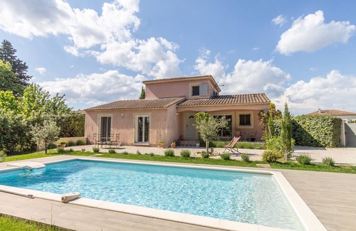 Chateaurenard Villa | Maison du Barret - Beautiful holiday home in Chateaurenard