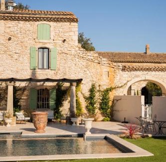 Solerieux House | Maison Roucas - Restaurant et chambres d'hôtes