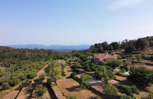 Draguignan House | Maison typique provençal au cœur de la nature
