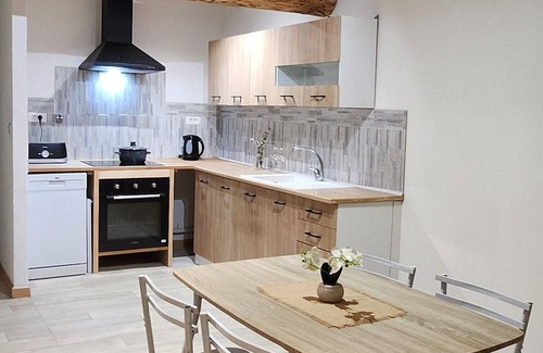 Le Thor House | MAISONETTE PROVENCALE