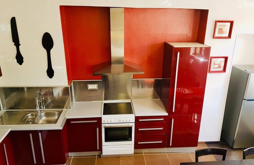 8th Arrondissement House | Marseille Goudes a house in the creeks