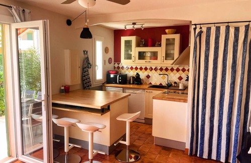 Les Bormettes Apartment | Mazet T3 Air-conditioned Swimming pool Parking Terrace 16m ²