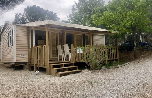 Roquebrune-sur-Argens House | Mountain Retreat in Roquebrune-sur-Argens with Shared Pool
