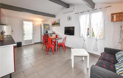 Aubignan House | One-Bedroom Holiday Home In Aubignan