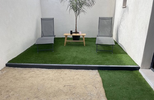 Orange House | Petite Maison Individuelle de 40m2 Avec Jardin de 50 m2 Sans vis à vis