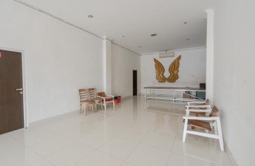 Batuan Hostel | RedDoorz near Ubud Village