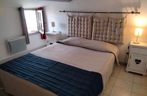 Saintes-Maries-de-la-Mer Apartment | Spacieux appartement tout confort proche plage et centre ville Wifi Animaux bienvenus