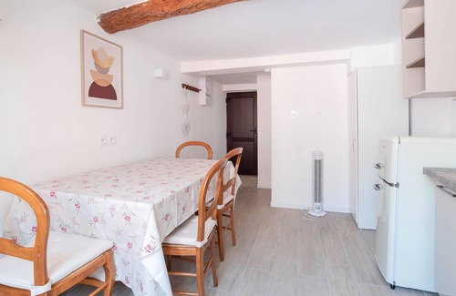 Sollies Pont Apartment | Studio coeur de ville