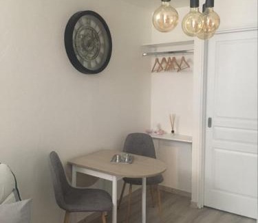 Orange Apartment | Studio Cosy à Orange