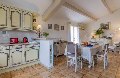 Gargas House | Stunning private villa for 6 people with A/C, private pool, TV and terrace