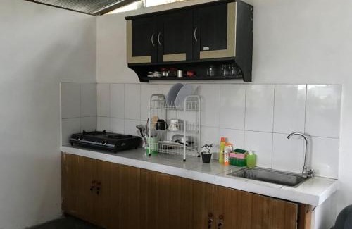 Batu Bolong House | Sunshine Homestay