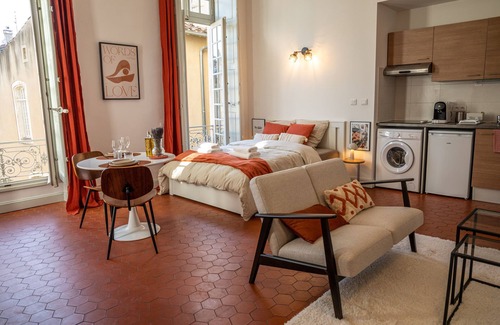 Noves Apartment | Superb, charming apartment 10 minutes from Saint-Rémy.