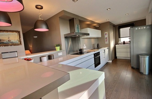 8th Arrondissement Apartment | Superb Standing Apartment Sea View 5 mn walk from the Pointe Rouge beach