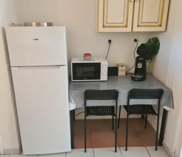 Carry-le-Rouet Apartment | T2 CARRY LE ROUET CENTRE VILLE PROCHE DE LA MER