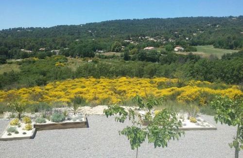 Manosque Bed & Breakfast | TAKAMAKA