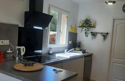 Vers-Pont-du-Gard House | Three km from the majestic PONT DU GARD and 10 km from Uzès!