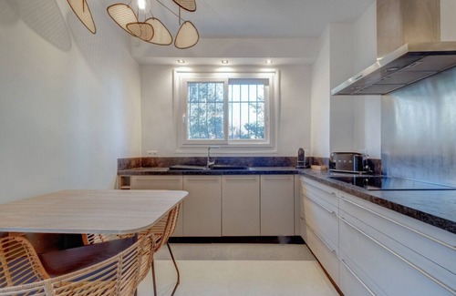 Cote d'Azur- French Riviera Villa | Villa a 3 km de Saint-tropez Avec Piscine Chauffée