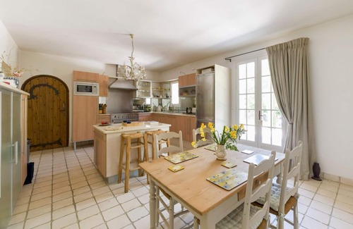 Lacoste Villa | Villa Borie - Three Bedroom Villa, Sleeps 6