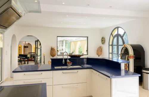Mallemort Villa | Villa Clara luxery house on Pont Royal Golf