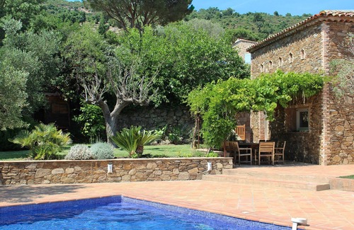 Plan-de-la-Tour Villa | Villa Joya: A Stunning, elegant villa in private grounds with heated pool