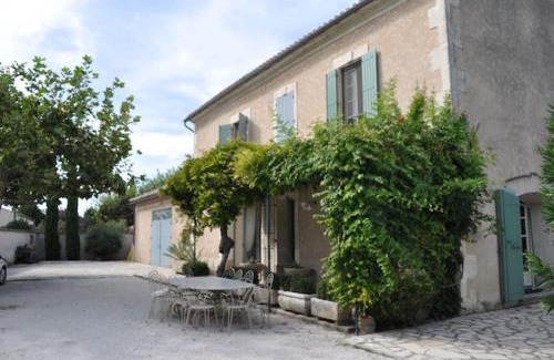 Chateaurenard House | Villa Neville