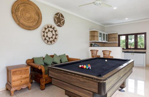 Nakula Villa | Villa Raja Seminyak by KING