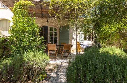 Maussane Villa | Wonderful private villa for 8 guests with WIFI, private pool, TV, patio and pets allowed