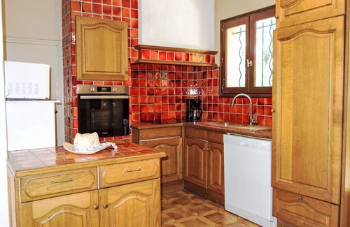 La Madrague House | Wonderful private villa for 6 guests with WIFI, TV, terrace and pets allowed