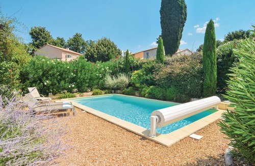 St.-Remy-de-Provence House | 100 m² House ∙ 3 bedrooms ∙ 6 guests