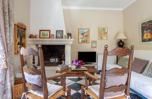 Menerbes House | 100 m² House ∙ 1 bedroom ∙ 4 guests