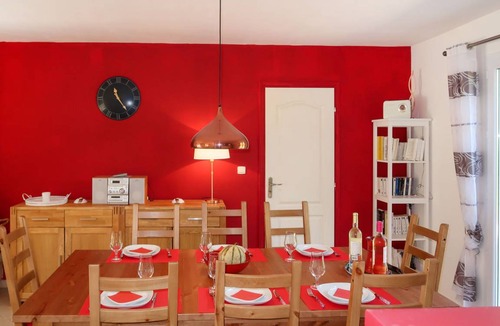 Le Val House | 100 m² House ∙ 1 bedroom ∙ 6 guests
