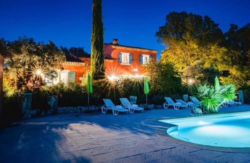 Aups House | 100 m² House ∙ 2 bedrooms ∙ 5 guests