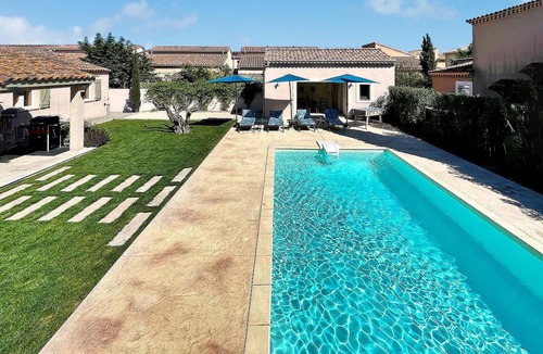 Mouries House | 100 m² House ∙ 3 bedrooms ∙ 6 guests