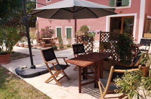 Mormoiron Apartment | 100 m² Serviced apartment ∙ 3 bedrooms ∙ 6 guests
