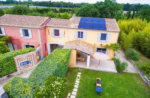Taillades House | 103 m² House ∙ 3 bedrooms ∙ 6 guests