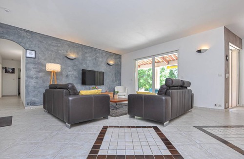 Saint-Cezaire-sur-Siagne House | 115 m² House ∙ 3 bedrooms ∙ 6 guests