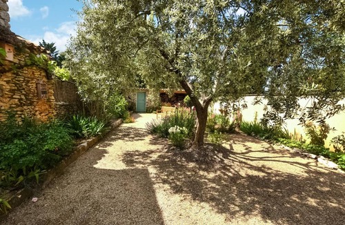 Villes-sur-Auzon House | 110 m² House ∙ 2 bedrooms ∙ 4 guests