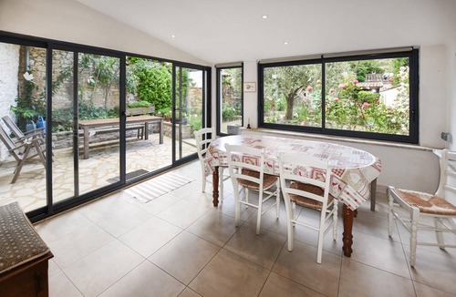 Villes-sur-Auzon House | 110 m² House ∙ 2 bedrooms ∙ 4 guests