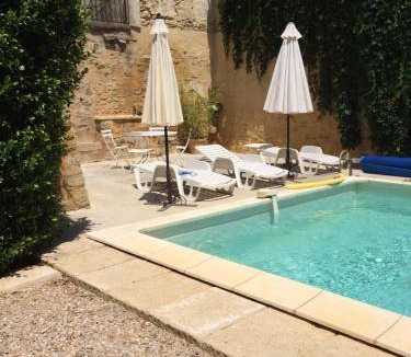 Sernhac House | 110 m² House ∙ 2 bedrooms ∙ 4 guests