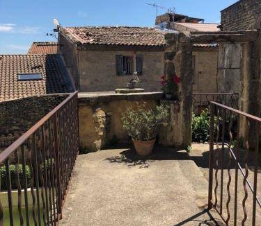 Sernhac House | 110 m² House ∙ 2 bedrooms ∙ 4 guests