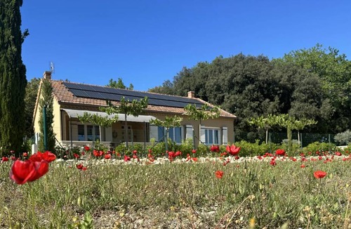 Bouchet House | 110 m² House ∙ 3 bedrooms ∙ 6 guests