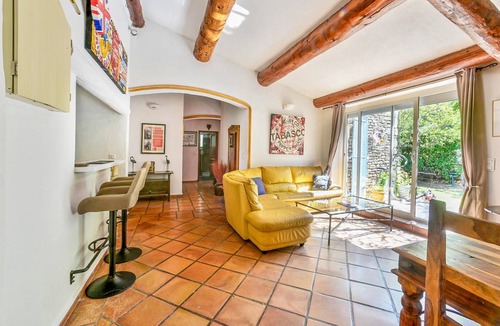 Maubec House | 110 m² House ∙ 3 bedrooms ∙ 6 guests