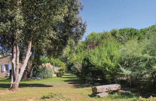 Maubec House | 110 m² House ∙ 3 bedrooms ∙ 6 guests