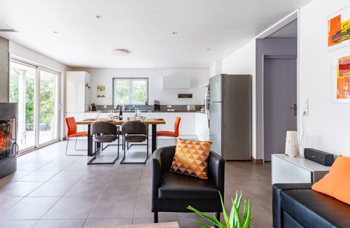 Saint-Restitut Villa | 110 m² Villa ∙ 2 bedrooms ∙ 6 guests