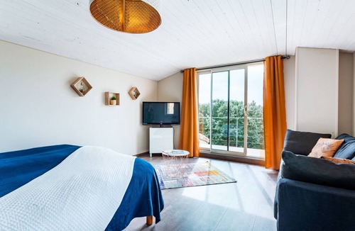 Saint-Restitut Villa | 110 m² Villa ∙ 2 bedrooms ∙ 6 guests