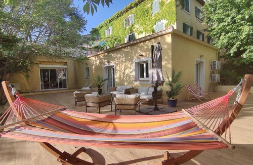 Aubagne Bed & Breakfast | 115 m² Bed and breakfast ∙ 4 bedrooms ∙ 11 guests