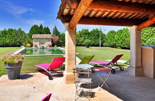 L'Isle-sur-la-Sorgue House | 120 m² Farmhouse ∙ 3 bedrooms ∙ 6 guests