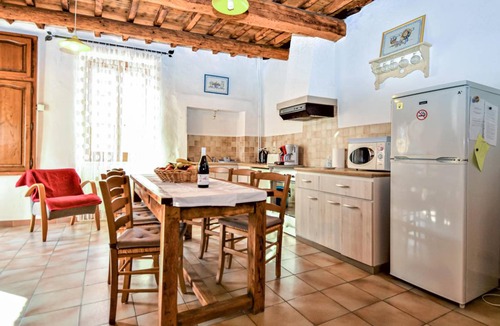 Saint-Victor-la-Coste House | 122 m² Maisonette ∙ 3 bedrooms ∙ 6 guests