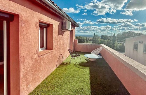 Rognac House | 125 m² House ∙ 4 bedrooms ∙ 7 guests