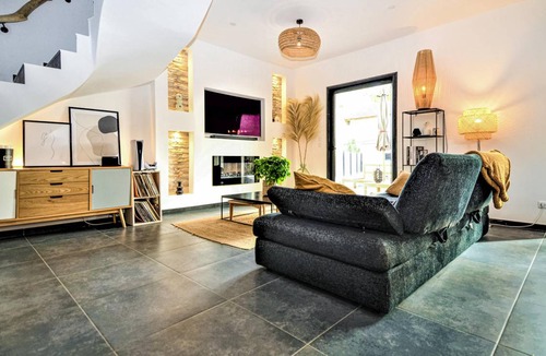 Montfavet House | 128 m² Maisonette ∙ 3 bedrooms ∙ 6 guests